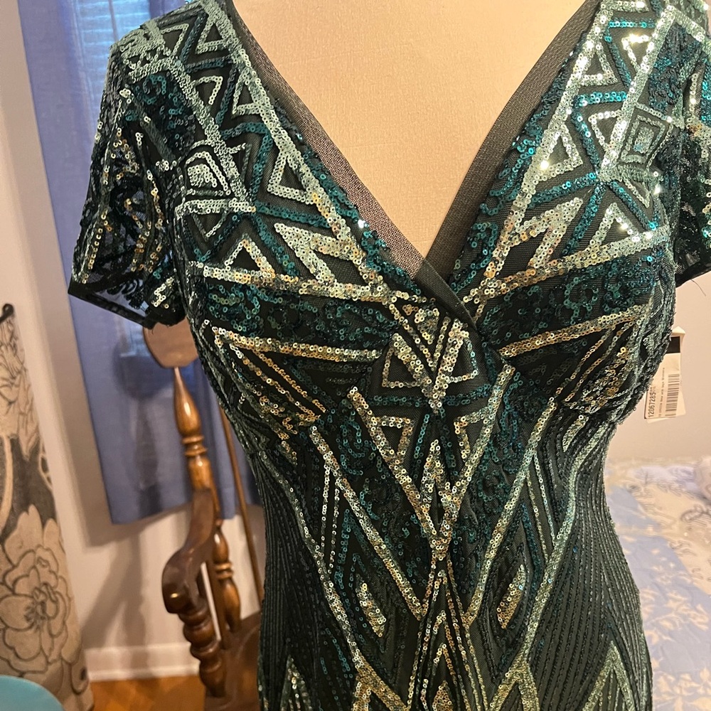 Size 12 R&M Richards green art deco gown
